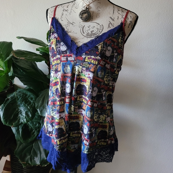 đź–¤Batman Comic Romper - Picture 4 of 6